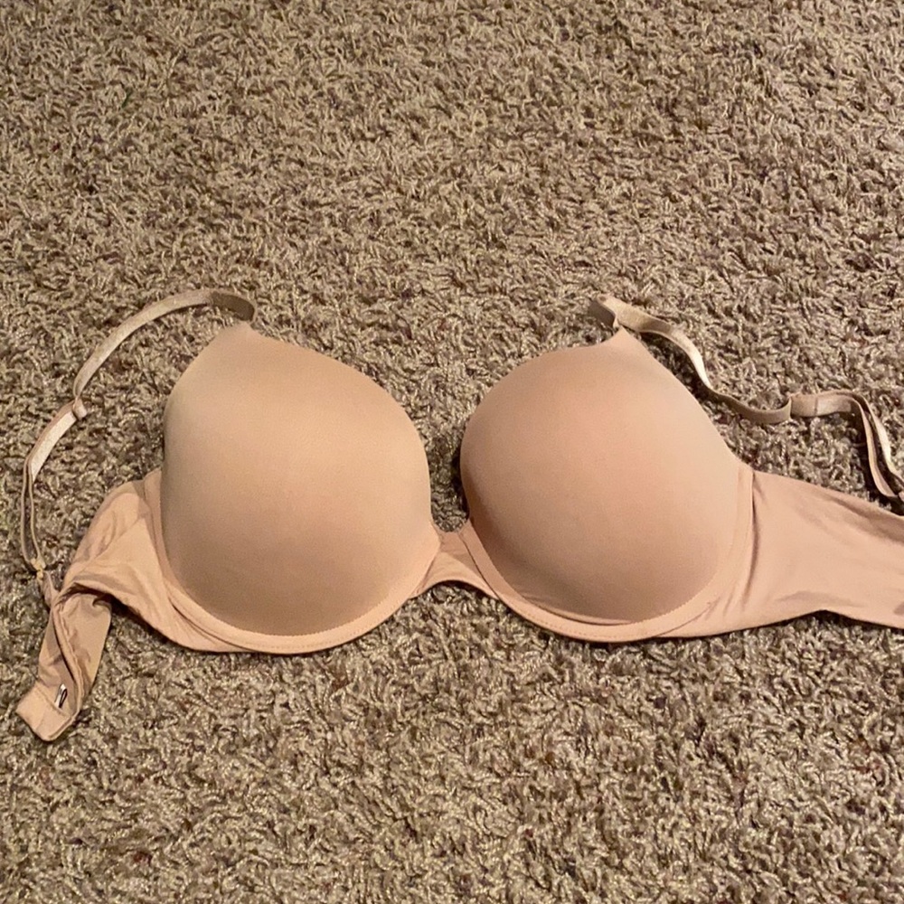 Victoria Secrets Bra 32DDD